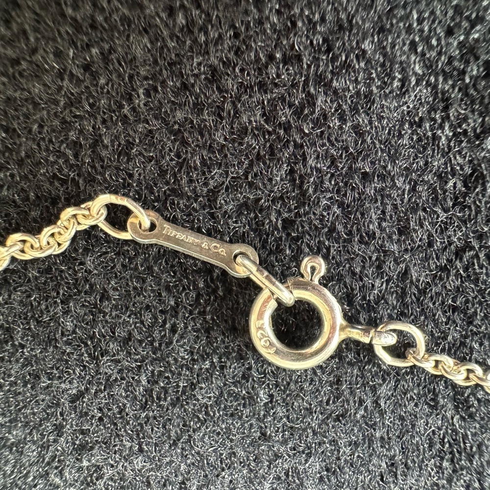 Tiffany & Co. Silver Paloma Picasso Loving Heart Pendant Necklace -LARGE - Picture 6 of 8